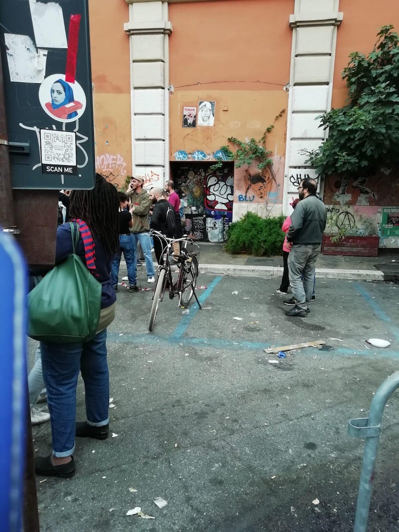 Palazzo occupato dai centri sociali 2