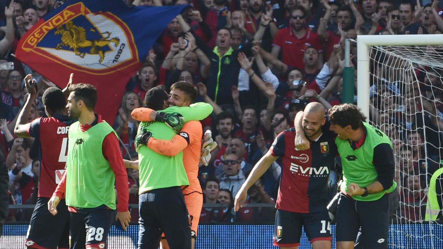 L'Inter sprofonda a Marassi. Il Genoa vede la salvezza