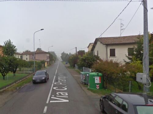 Violenza domestica, bastona la moglie incinta: 30enne denunciato