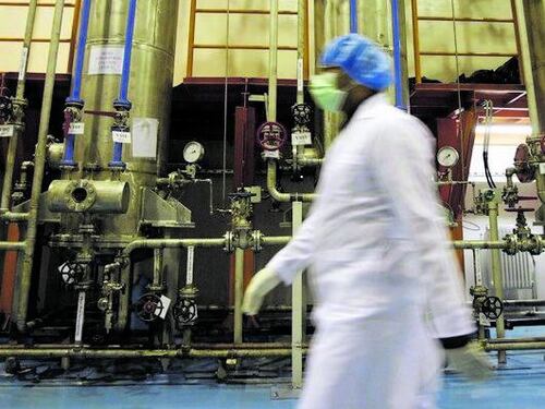 Sabato a Roma i colloqui Usa-Iran sul nucleare. "Teheran non è lontana dalla bomba atomica"