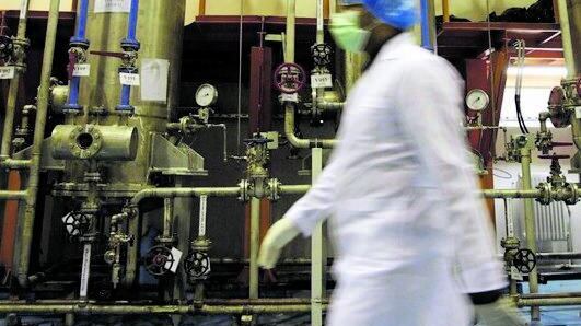 Sabato a Roma i colloqui Usa-Iran sul nucleare. "Teheran non è lontana dalla bomba atomica"