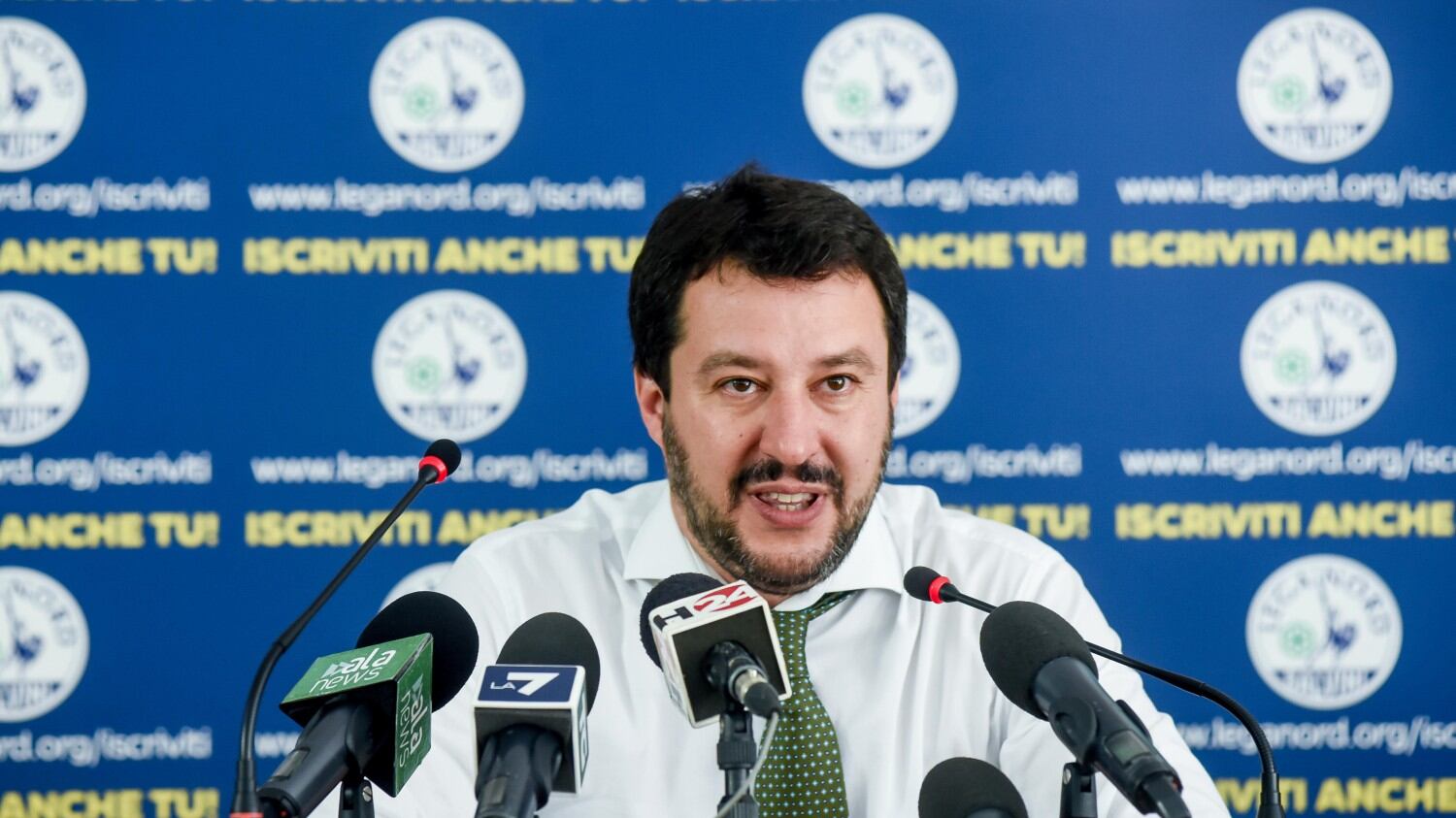La Lega riscopre il federalismo. E Matteo frena sul populismo