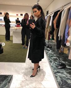 Kourtney Kardashian ricorda il Giappone, foto 5