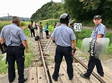 I migranti bloccati in Bosnia 14