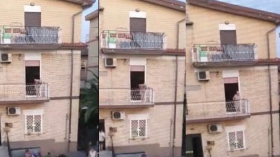 Fidanzatini si lasciano: scoppia la rissa in strada tra famiglie