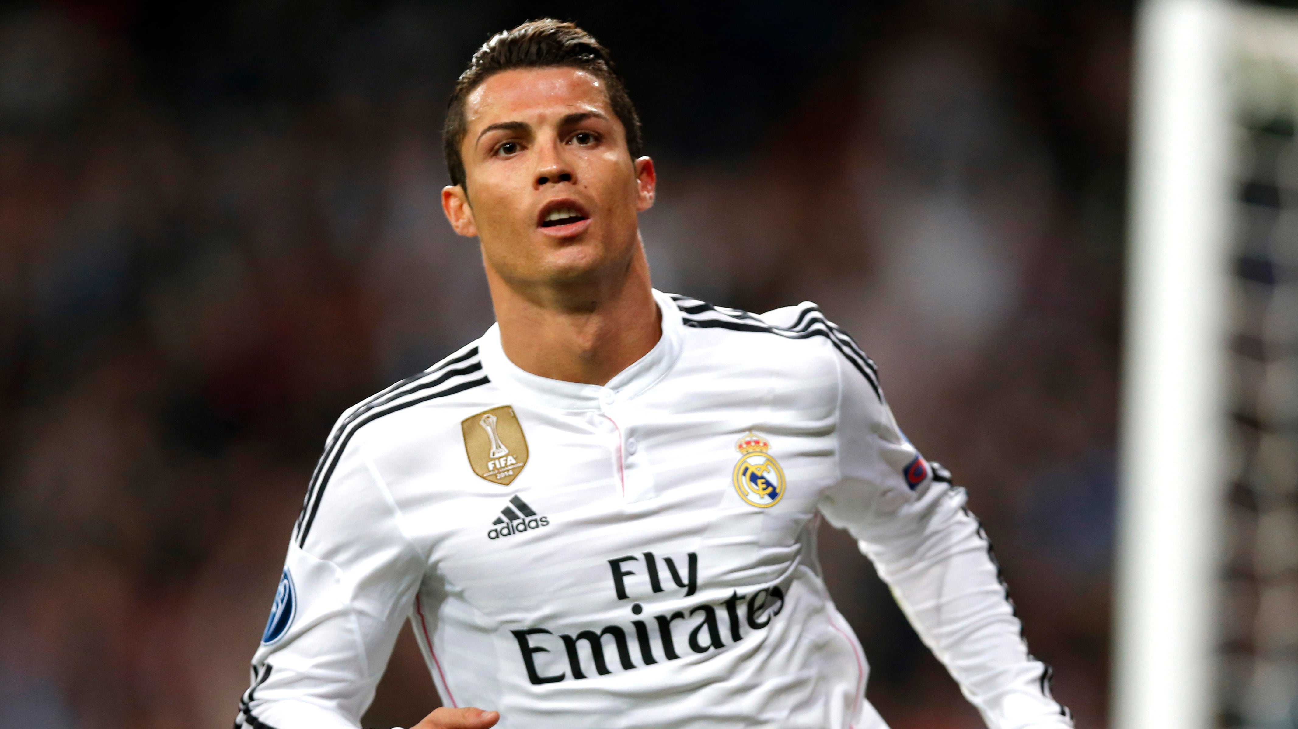 "Cristiano Ronaldo presto padre: avrà due gemelli da una madre surrogata"