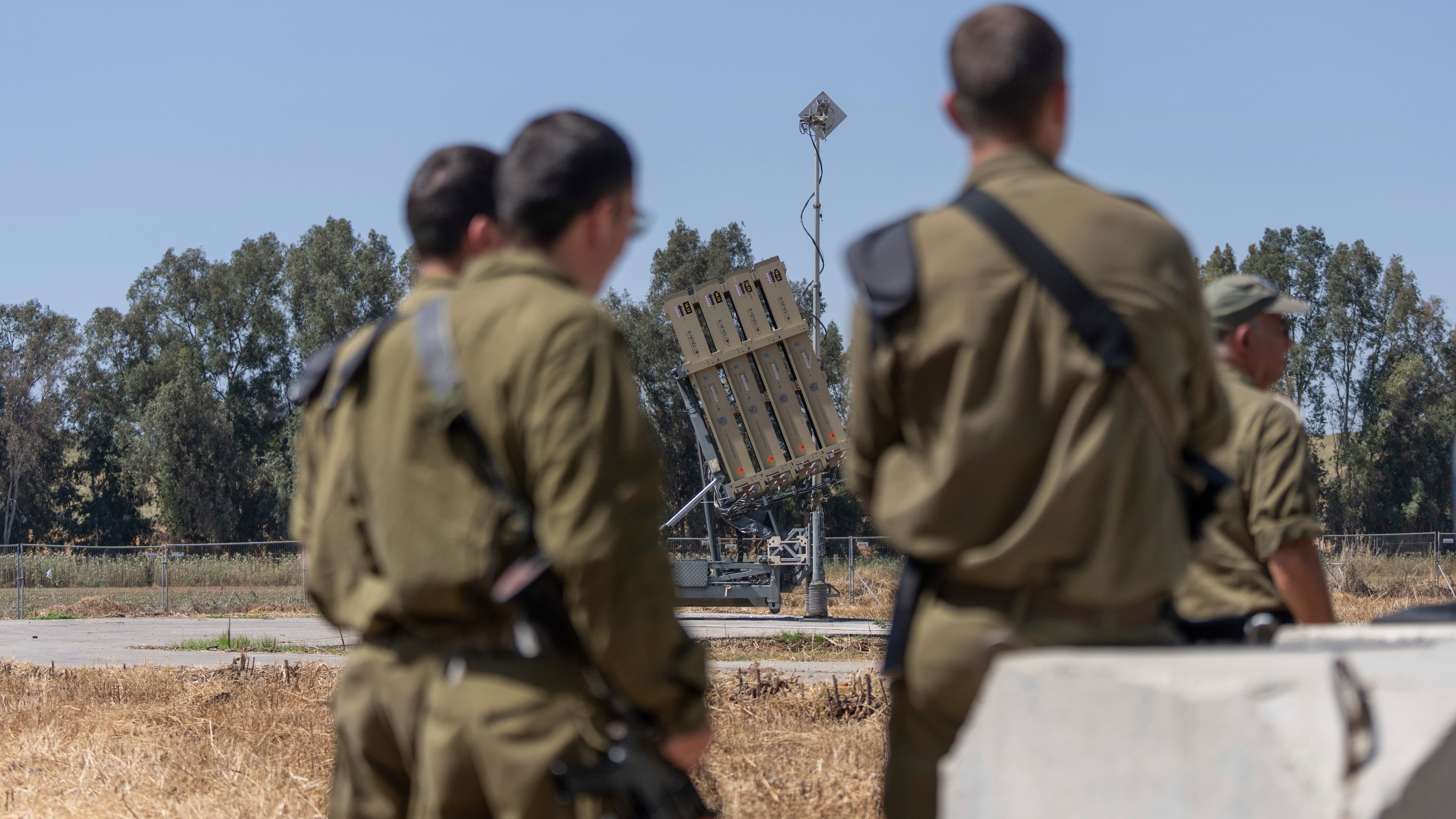 Israele pronto a schierare un'arma laser contro i missili dell'Iran