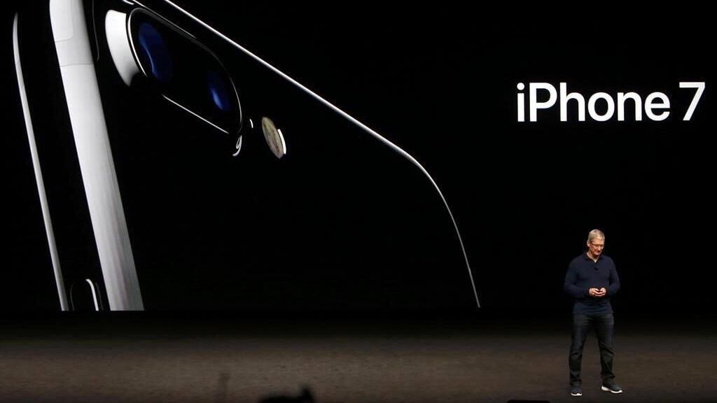 Apple presenta l'iPhone 7: tutte le novità da Cupertino