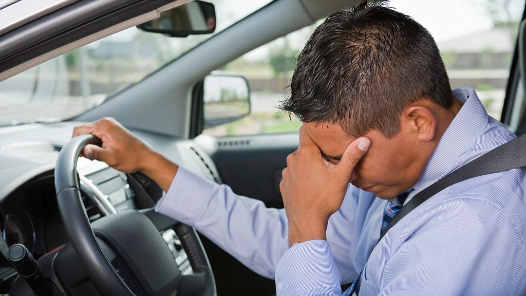Strage dei morti di sonno. Ogni giorno l'abbiocco uccide tre automobilisti