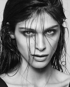 Elisa Sednaoui, la dea del Festival di Venezia 1