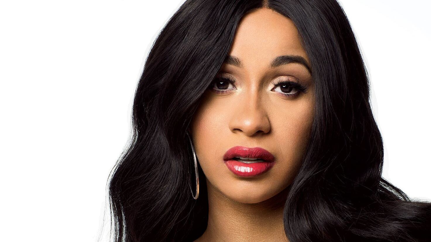 Cardi B dichiara guerra agli haters
