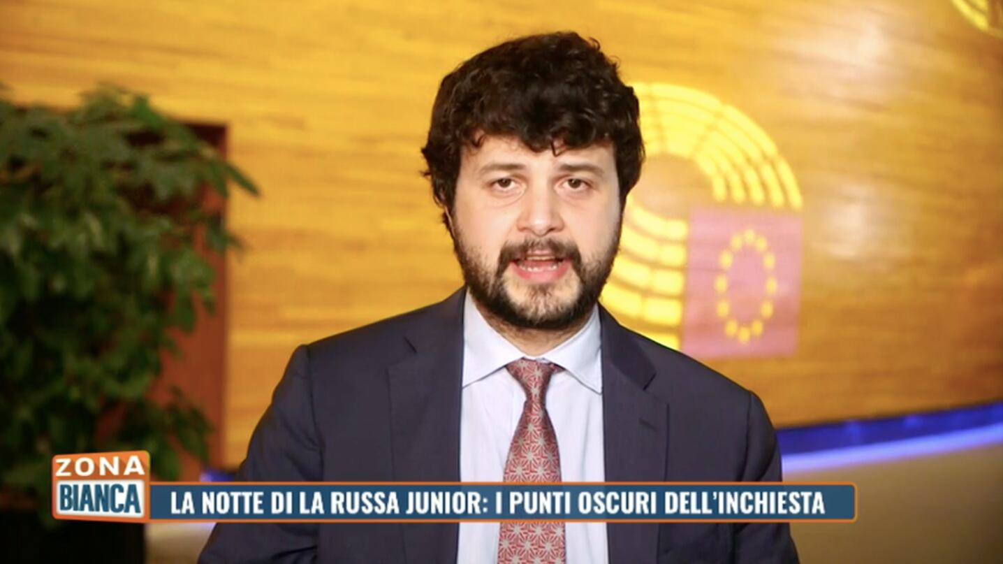 "C'è un viavai di persone". L'assurda teoria del Pd sulla casa di La Russa