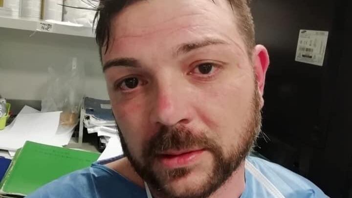 Infermiere rischia il posto di lavoro: "Ci chiamano eroi ma poi ci mandano a casa"