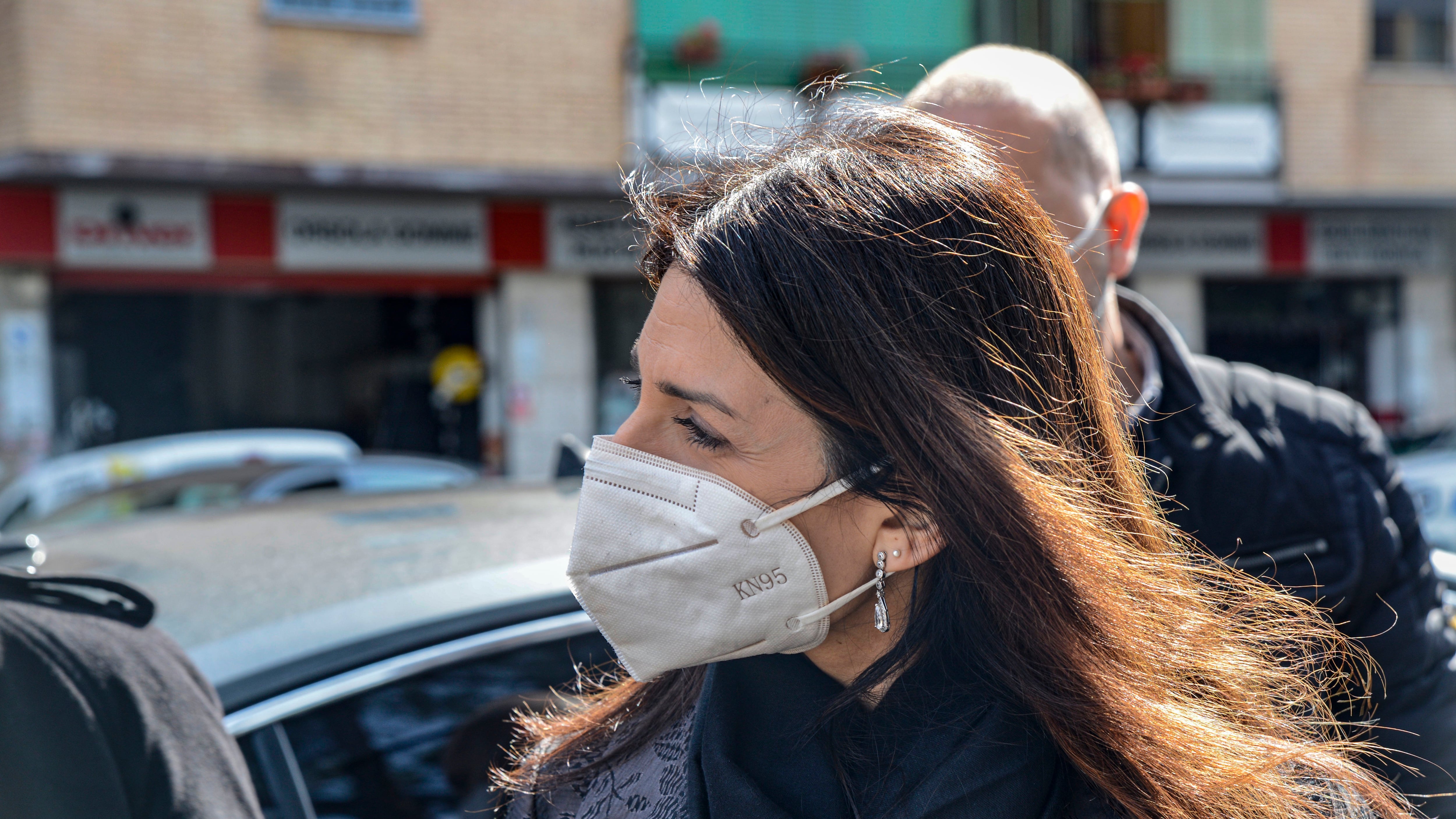 Figlio senza sepoltura Il dramma di Romano ultima vergogna Raggi