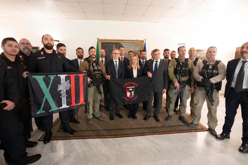 Giorgia Meloni in visita al contingente italiano in Iraq 2