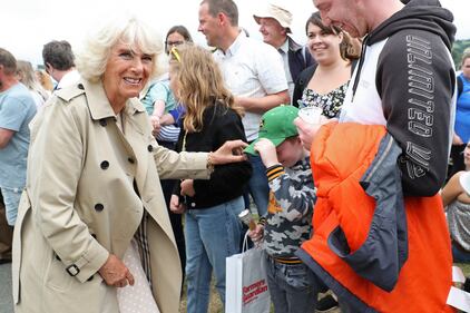 Il principe Carlo e Camilla in attesa del Royal Welsh Show 2