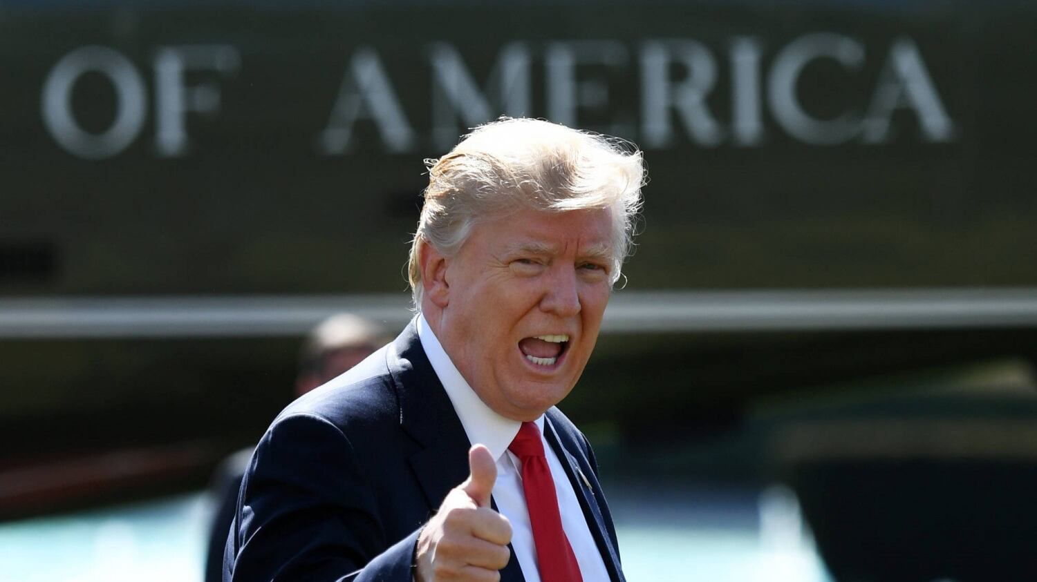 Stragi nelle scuole, Trump: "Ora armiamo gli insegnanti"