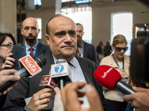Migranti, il ministro Bonisoli: "Rischio specie infestante, la cultura è l'antidoto"