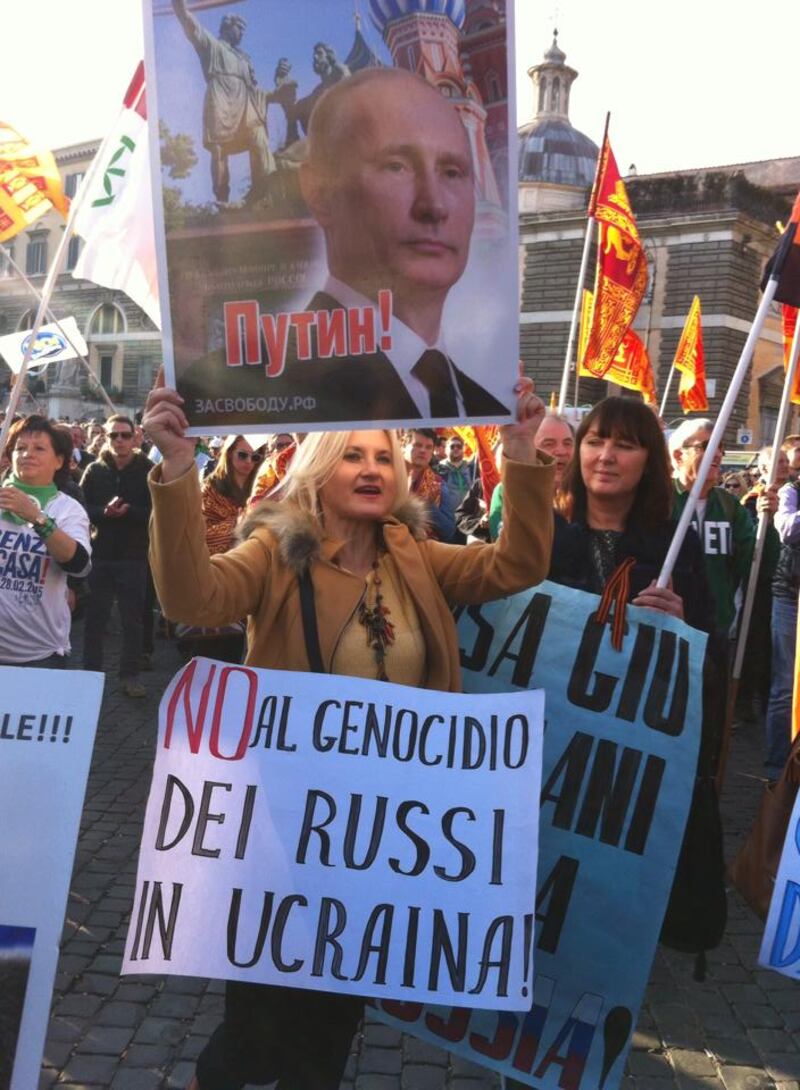 La piazza di Salvini 9