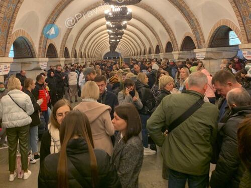 Raid russo su Kiev: città in fiamme, morti e feriti