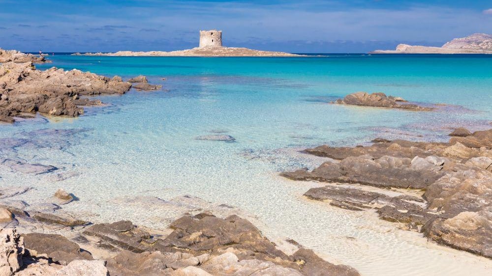 Sardegna a numero chiuso col "passaporto sanitario"