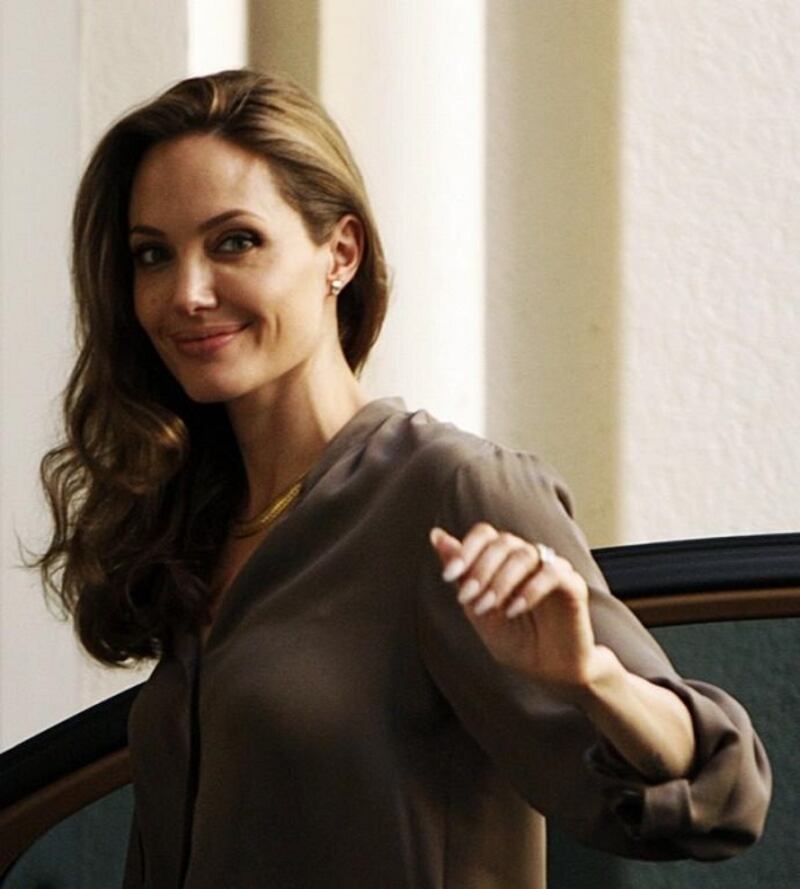 Angelina Jolie: "non ho mai pensato a me stessa come a una madre". Le foto 5