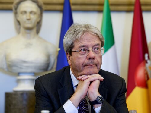 Manovre dem per disarcionare Schlein