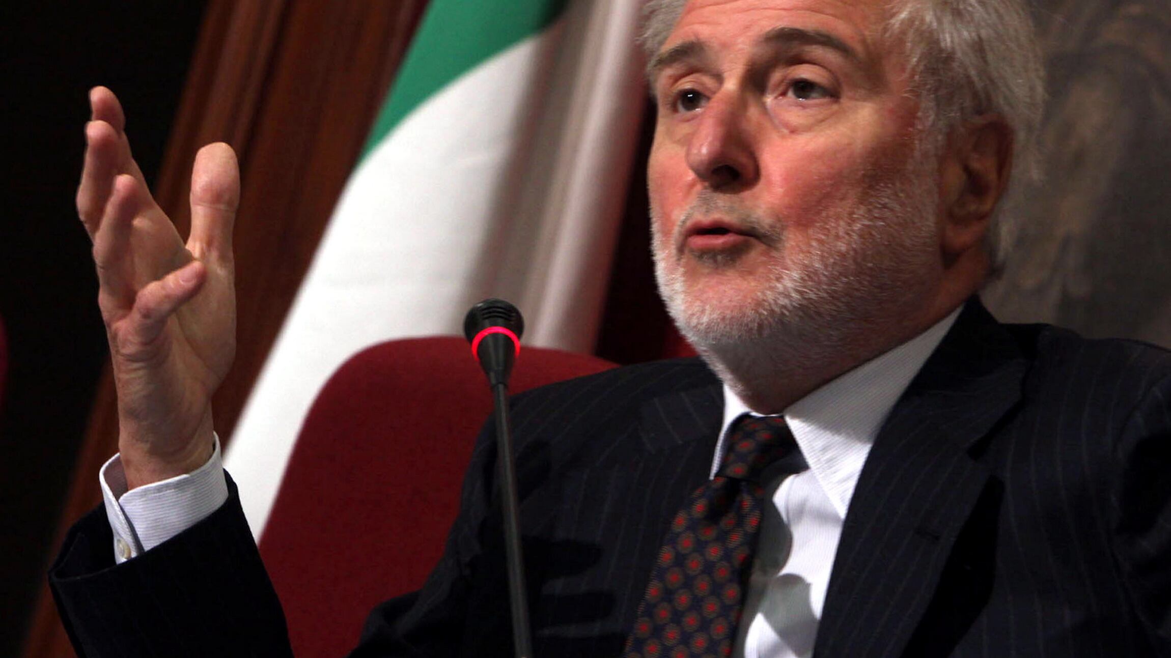 "Mio padre fu trattato come una bestia"