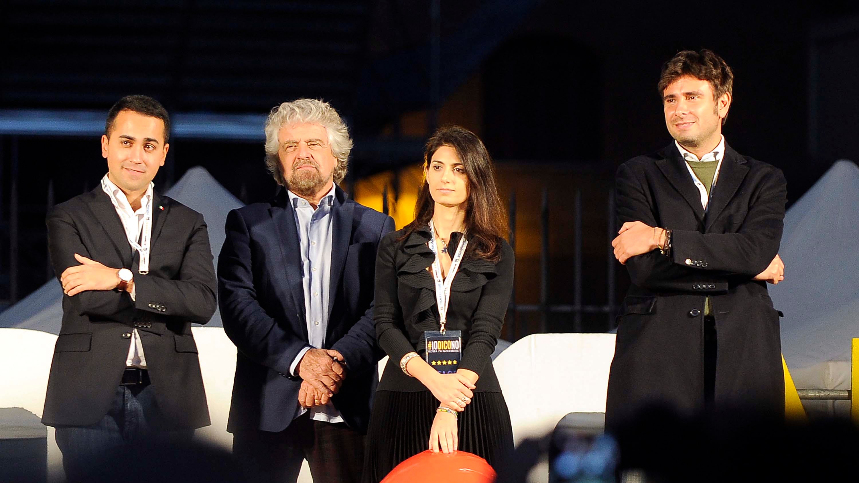 Roma, ipotesi Raggi-bis: c'è la benedizione di Beppe Grillo