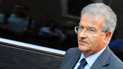 Cicchitto: "Saremo durissimi con i magistrati di Milano, ma il governo regge"