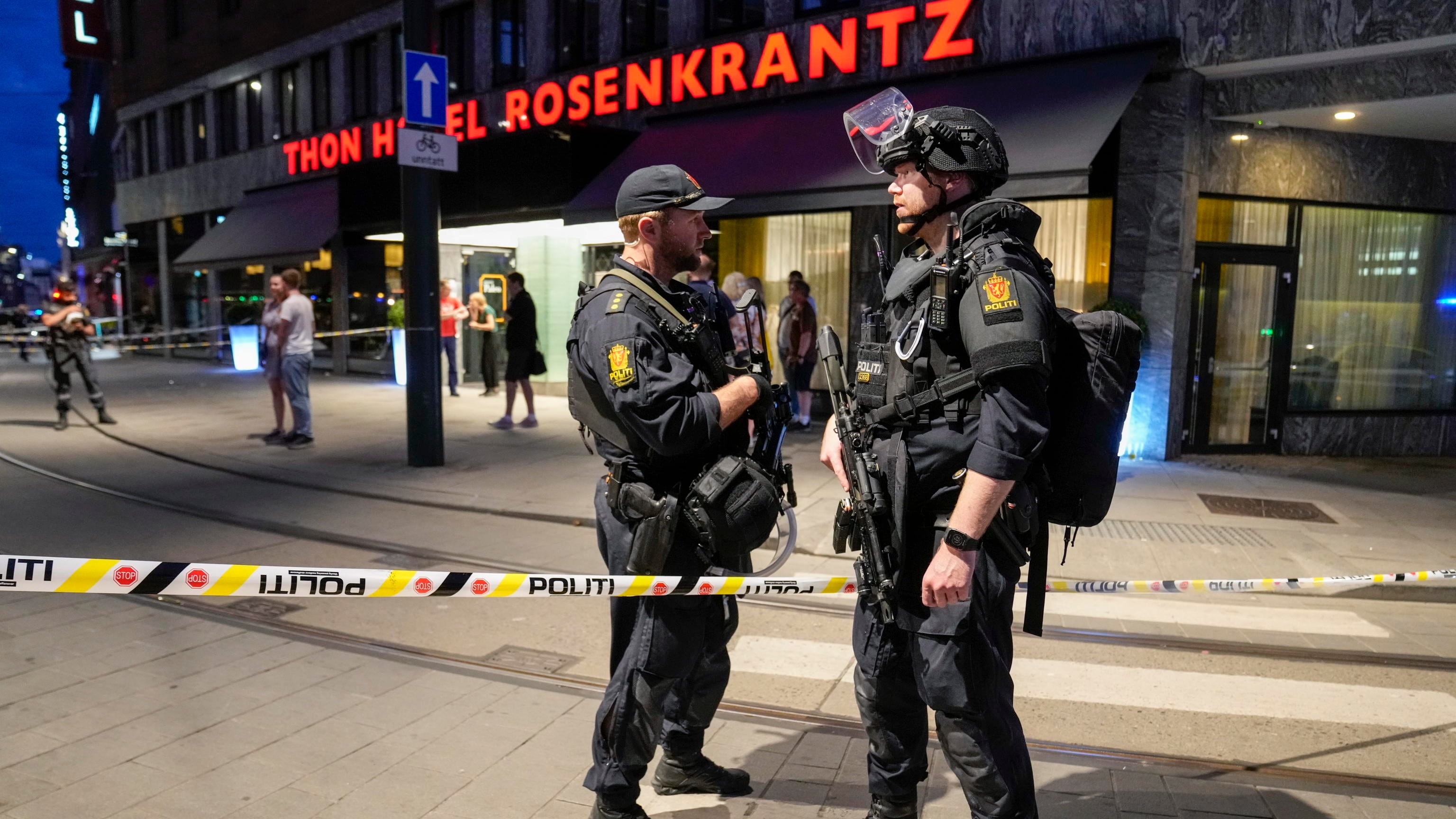 Attacco islamico a Oslo. Due morti in un locale gay