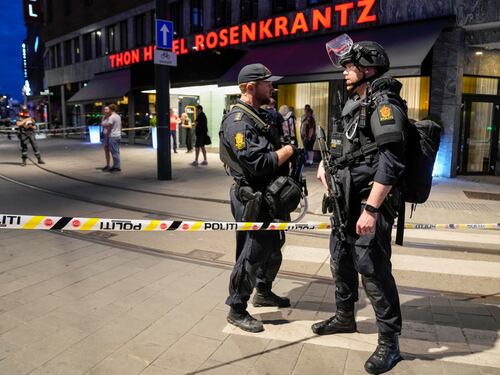 Attacco islamico a Oslo. Due morti in un locale gay