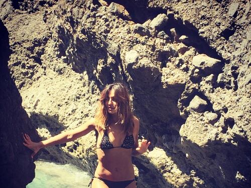 Ambra Angiolini sexy in bikini