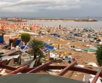 Spiaggia di Numana, maltempo