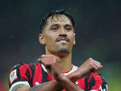 Il Milan saluta Reijnders. Theo fa muro Dea, più Juric di Palladino. Cagliari: Pisacane