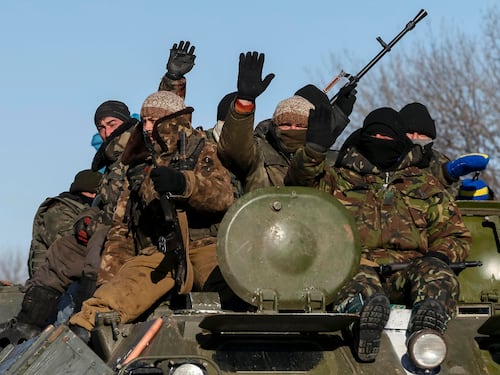Ucraina, falla nella tregua. Ferito il capo dei filorussi