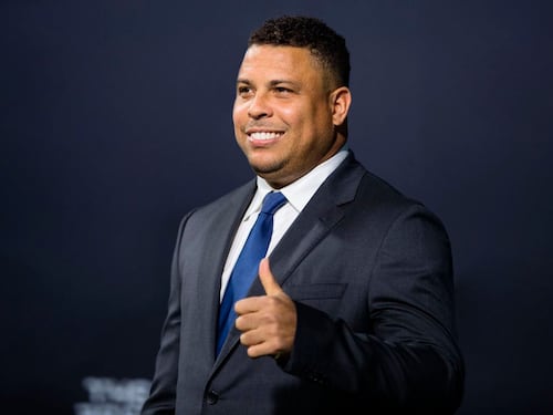 "Ciccione che cammina". Raffica di insulti di Kakà su Ronaldo