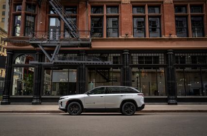 Jeep Wagoneer S, guarda la gallery 6