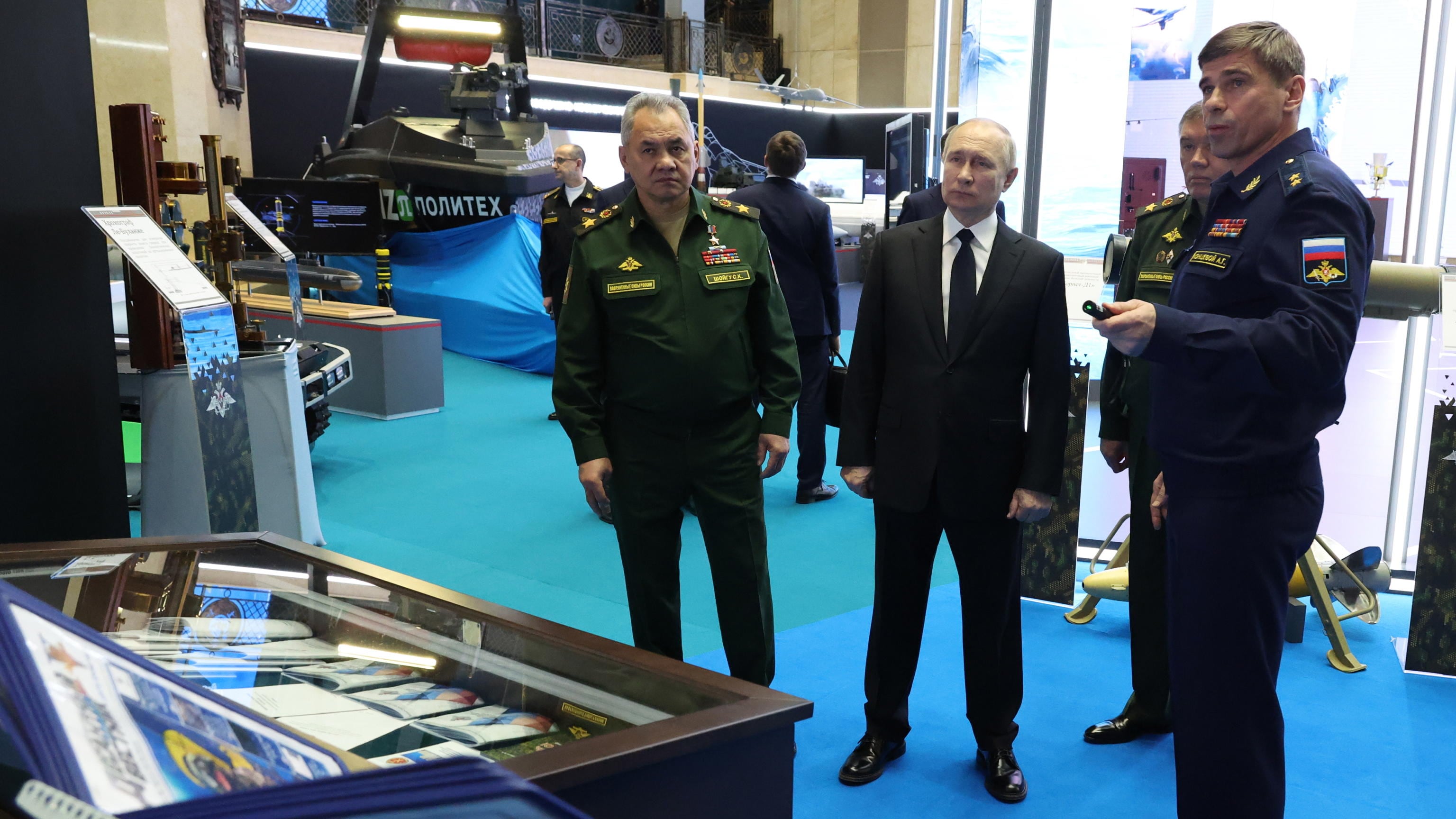 "15 miliardi di armi esportate": cosa c'è dietro gli affari di Putin