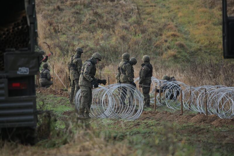 La Polonia ha iniziato la costruzione di una barriera lungo i confini con Kaliningrad 6