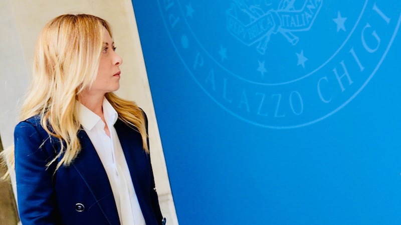Meloni dichiara guerra ai teppisti: “Chi rompe paga. E se chi rompe è minorenne pagano i genitori”