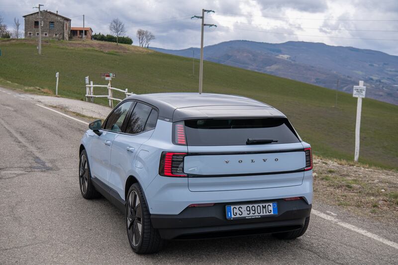 Volvo EX30, guarda le foto 8