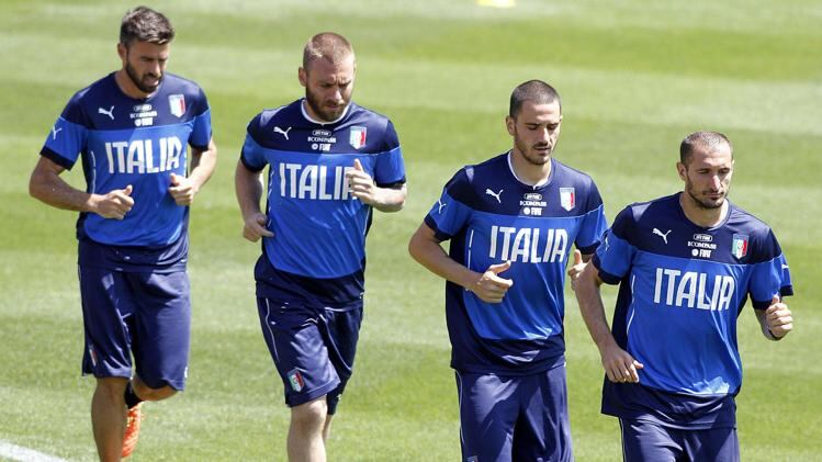 De Rossi e Barzagli fermi, ma con il Costa Rica dovrebbero esserci