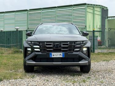 Hyundai Tucson plug-in: guarda la gallery del SUV ibrido alla spina 4