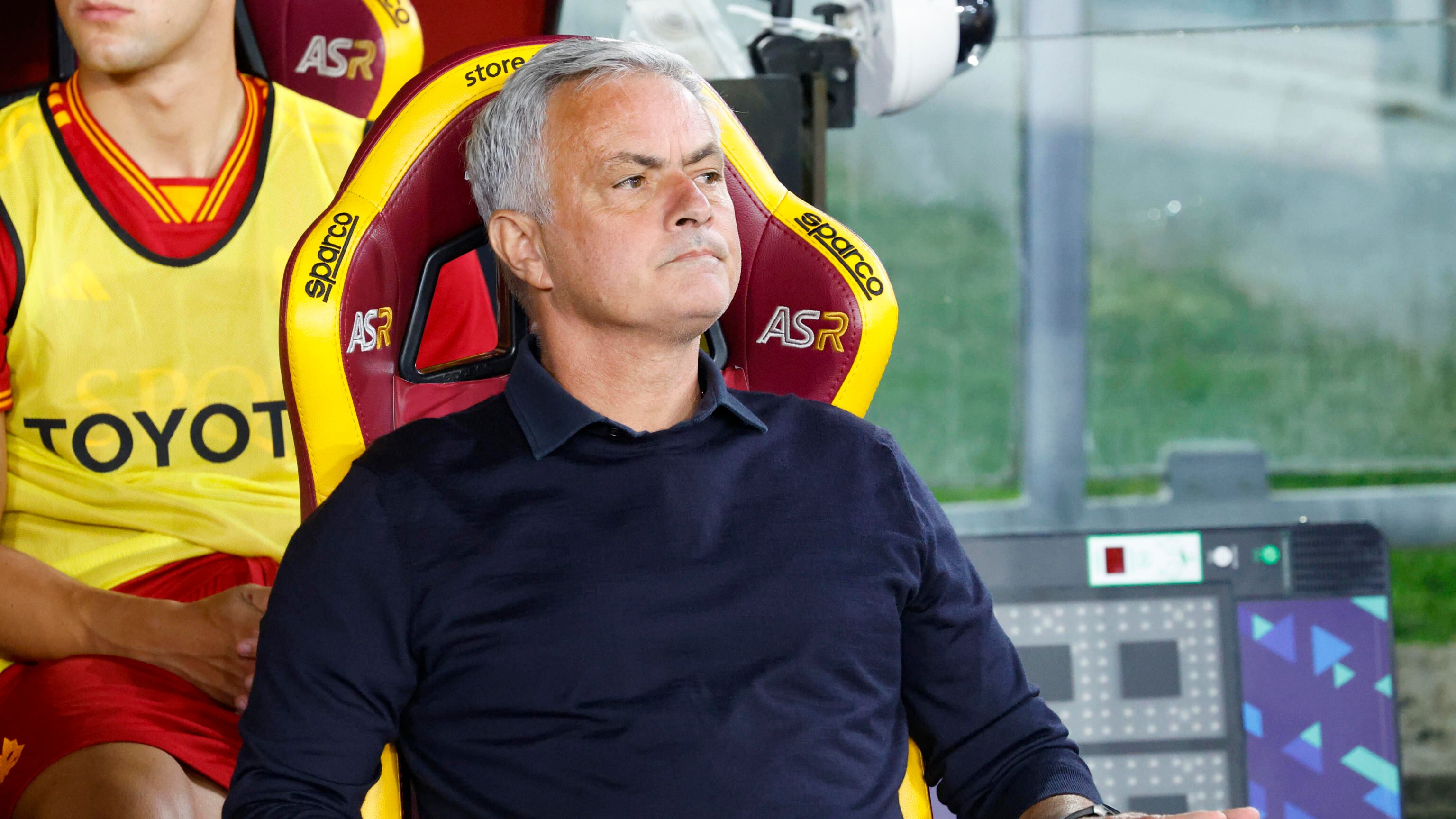 Roma, Mourinho è a rischio? Ecco cosa può succedere