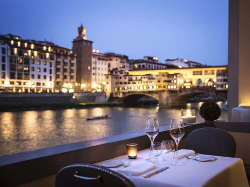 Borgo San Jacopo, cenando con Ponte Vecchio