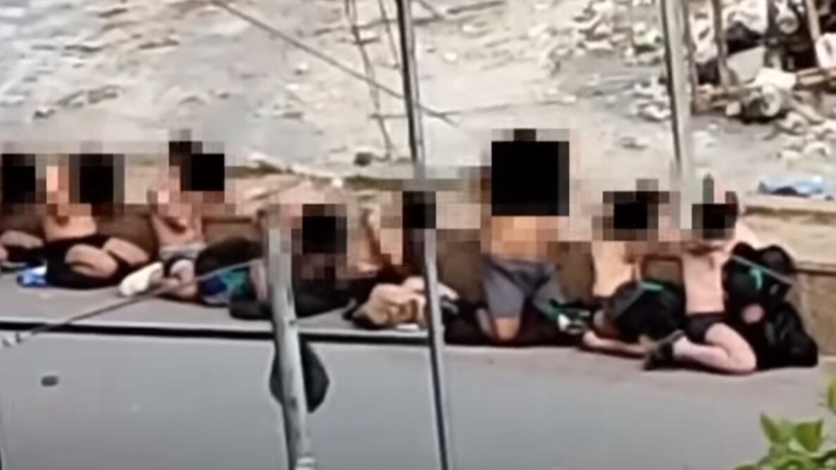 "Picchiati e umiliati dai soldati israeliani": i medici palestinesi accusano le Idf
