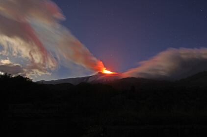 Le spettacolari immagini dell'Etna 2