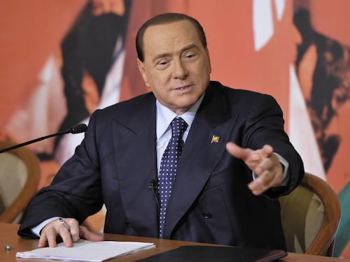 Lettera ai senatori Pd e M5S, Berlusconi lancia un appello: "Riflettete prima di votare"