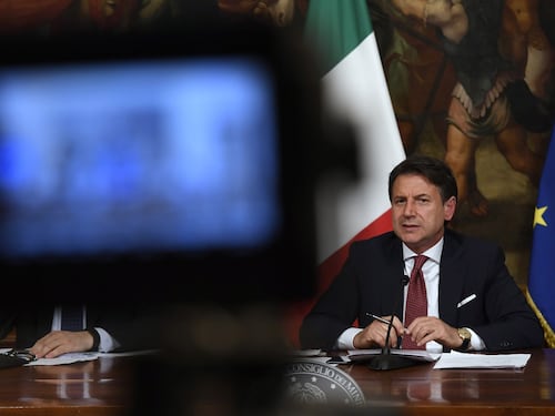 Spunta il verbale segreto: così gli esperti hanno detto "sì" al lockdown